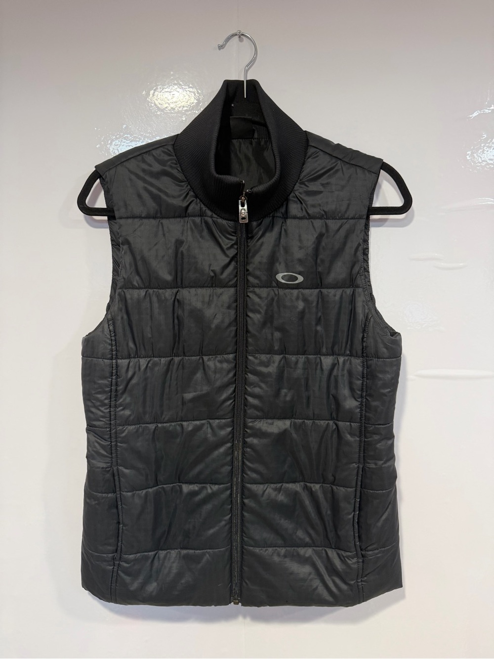 Oakley Black Quilted Puffer Vest